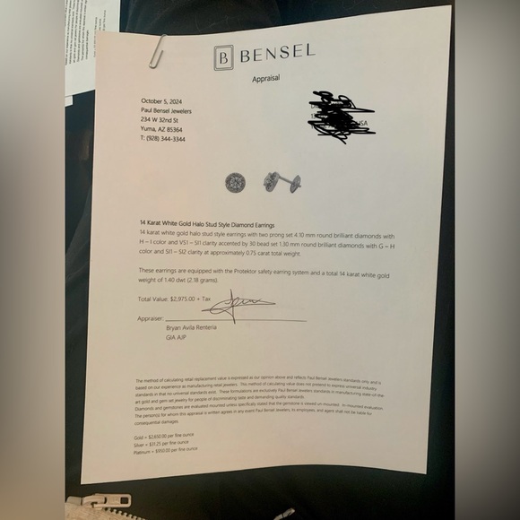 Diamond Halo stud Earrings. 3/4 carat. Set in White gold VS-S11. W/appraisal - Picture 5 of 6